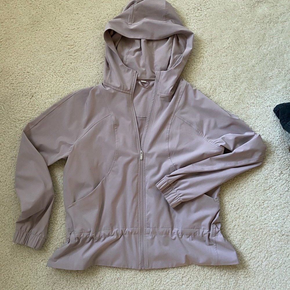 Lululemon windbreaker